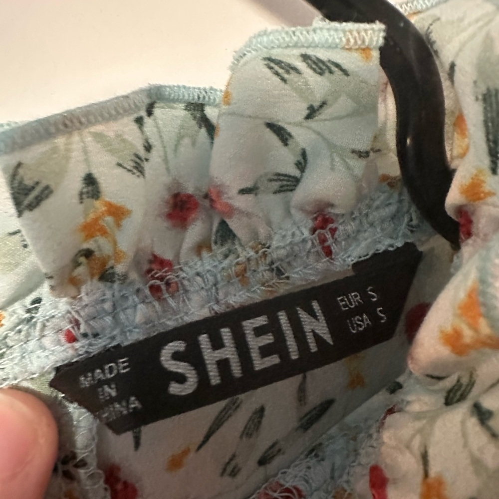 SHEIN Floral Ruffle Top with Red and Yellow Accents - Picture 3 of 3